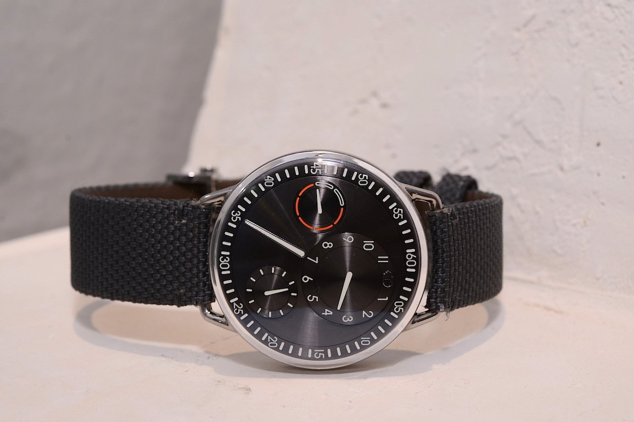 часы ressence в Мюнхене