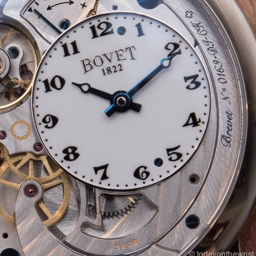 Купить часы Bovet?